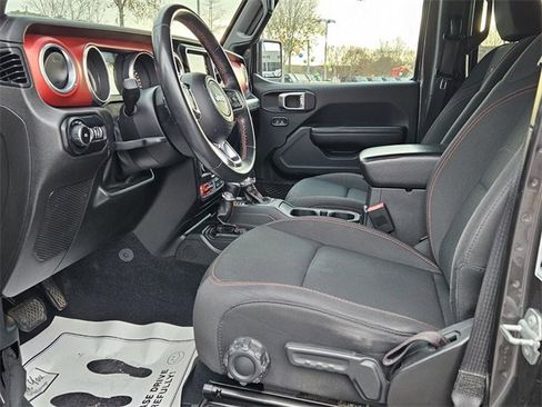 Used 2018 Jeep Wrangler Unlimited Rubicon image 11