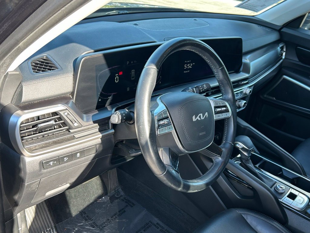 Used 2023 Kia Telluride LX FWD image 22