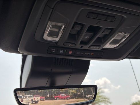 Certified 2024 GMC Sierra 1500 AT4 w/ Technology Package AWD/4WD image 39