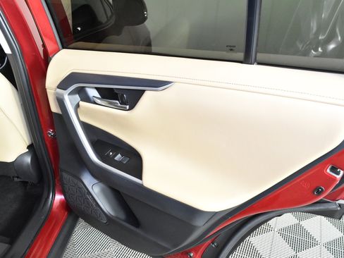 Used 2024 Toyota RAV4 Limited image 45