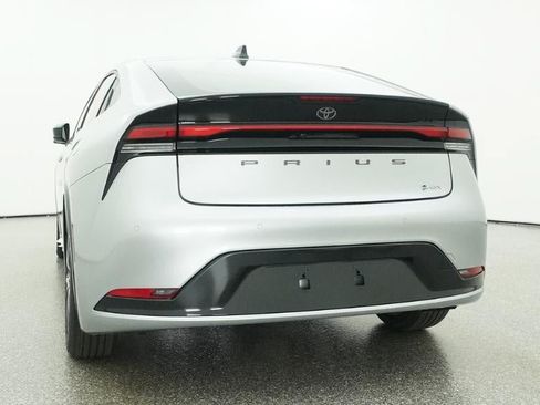 New 2026 Toyota Prius XLE FWD image 22
