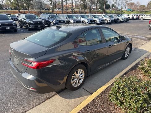 Used 2025 Toyota Camry LE image 2