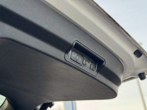 Certified 2023 Ford Explorer XLT w/ Equipment Group 202A image 41