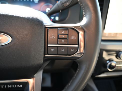 Used 2025 Ford F450 Platinum w/ Platinum Plus Package image 22