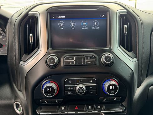 Used 2022 Chevrolet Silverado 3500 LT w/ Convenience Package image 39