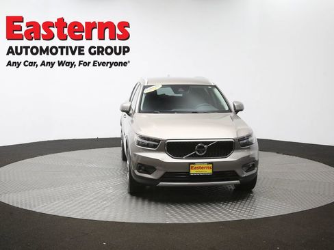 Used 2022 Volvo XC40 T4 Momentum FWD image 53