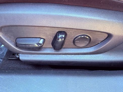 Used 2020 Lexus ES 300h w/ Premium Package image 20