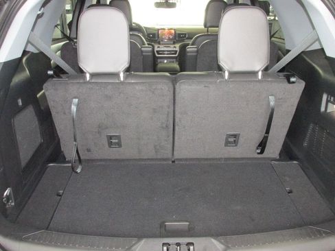 Used 2024 Ford Explorer XLT w/ Equipment Group 202A image 32