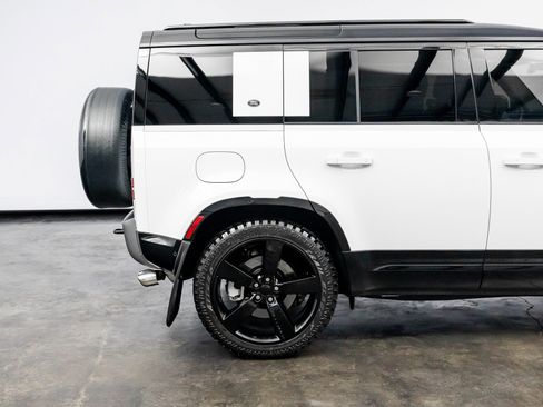 Used 2023 Land Rover Defender 110 X-Dynamic SE AWD/4WD image 23