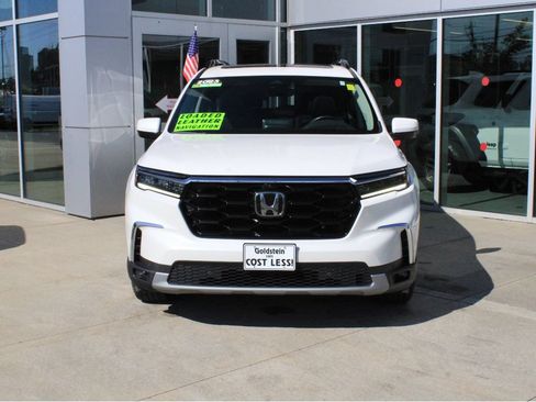 Used 2023 Honda Pilot Elite image 2
