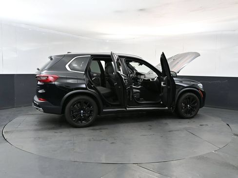 Used 2020 BMW X5 xDrive40i w/ Convenience Package AWD/4WD image 25