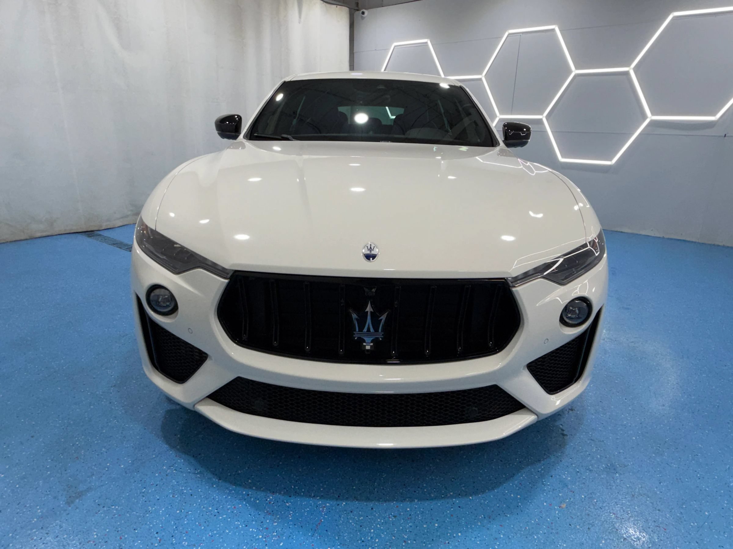 Used 2023 Maserati Levante Modena S AWD/4WD image 4
