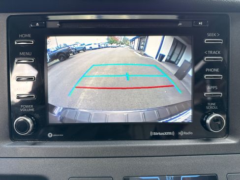 Used 2020 Toyota Sienna XLE image 16