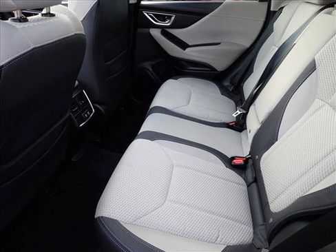 Used 2024 Subaru Forester Premium image 10