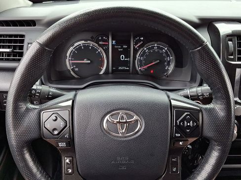 Used 2024 Toyota 4Runner TRD Off-Road Premium w/ Off Road Premium Plus Package image 21