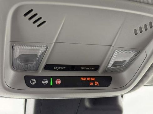 Used 2024 Chevrolet Malibu LT image 28