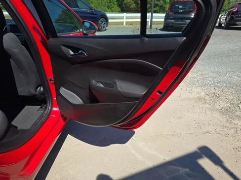 Used 2017 Chevrolet Cruze LS image 37