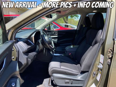Used 2025 Subaru Ascent Premium AWD/4WD image 3