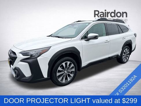 Used 2025 Subaru Outback Touring XT image 3