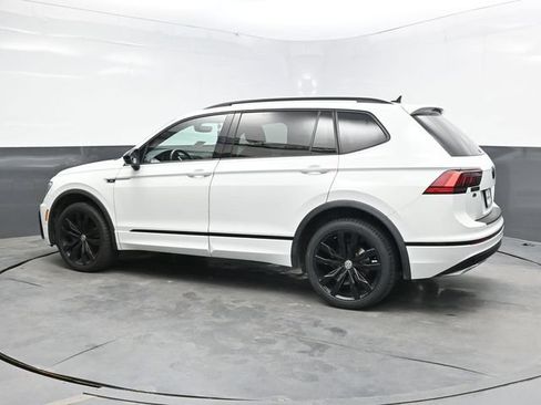 Used 2021 Volkswagen Tiguan SE R-Line AWD/4WD image 4