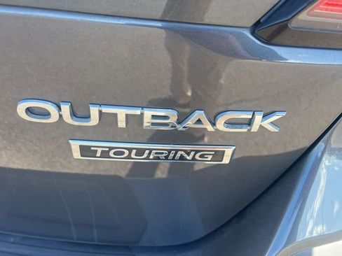 Used 2022 Subaru Outback Touring w/ Popular Package #2 image 5