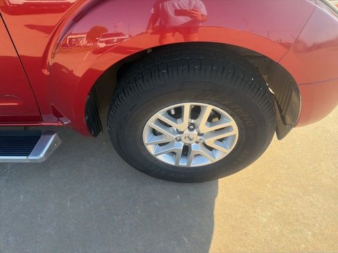 Used 2015 Nissan Frontier SV w/ SV Value Truck Package image 29