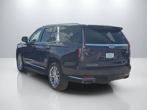 Used 2023 Cadillac Escalade Premium Luxury image 7