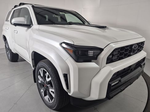 New 2026 Toyota 4Runner 4WD image 6