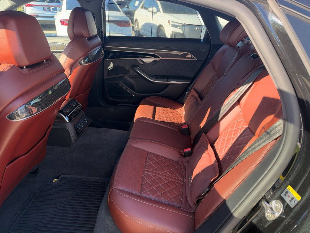 Used 2023 Audi S8 AWD/4WD image 15