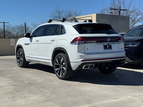 New 2026 Volkswagen Atlas Cross Sport SEL Premium R-Line AWD/4WD image 9