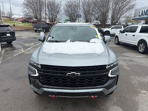 Used 2023 Chevrolet Suburban Z71 w/ Luxury Package image 9