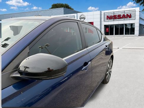 Used 2021 Nissan Altima 2.5 SR w/ SR Premium Package FWD image 38