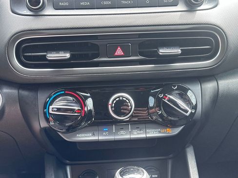 Used 2023 Hyundai Kona SEL FWD image 28