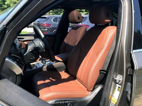 Used 2018 BMW X5 xDrive40e image 7