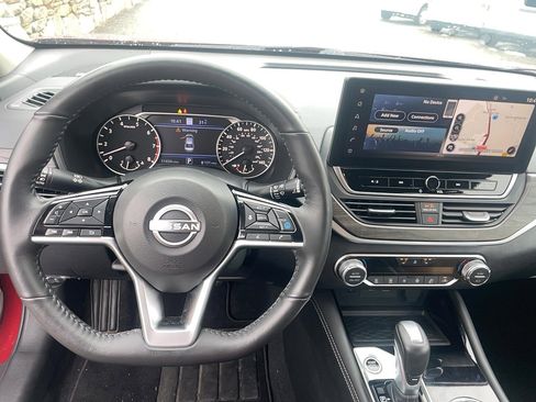 Used 2024 Nissan Altima 2.5 SL image 17