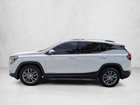 Used 2022 GMC Terrain SLT w/ Infotainment Package II FWD image 9