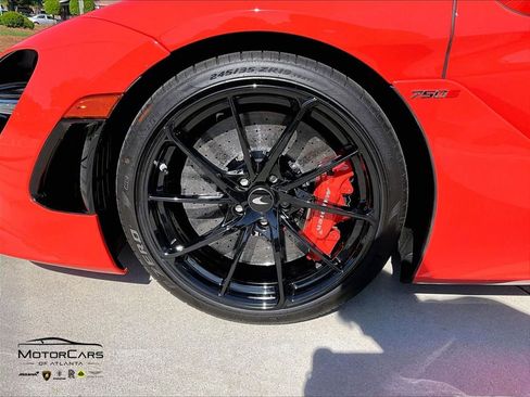 Used 2026 McLaren 750S Spider RWD image 10