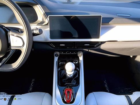 Used 2025 Lotus Emira image 8