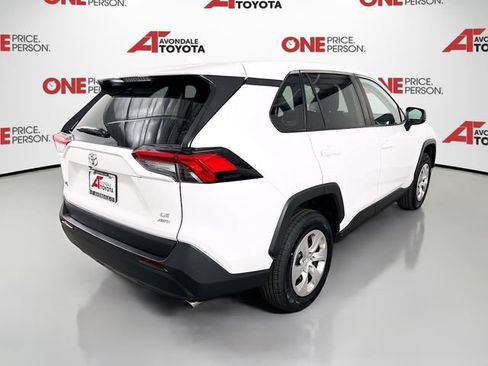 Used 2023 Toyota RAV4 LE AWD/4WD image 8