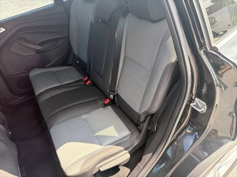 Used 2016 Ford Escape SE FWD image 19