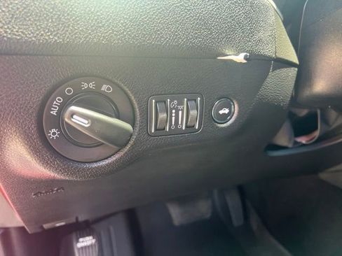Used 2022 Dodge Charger Scat Pack RWD image 9