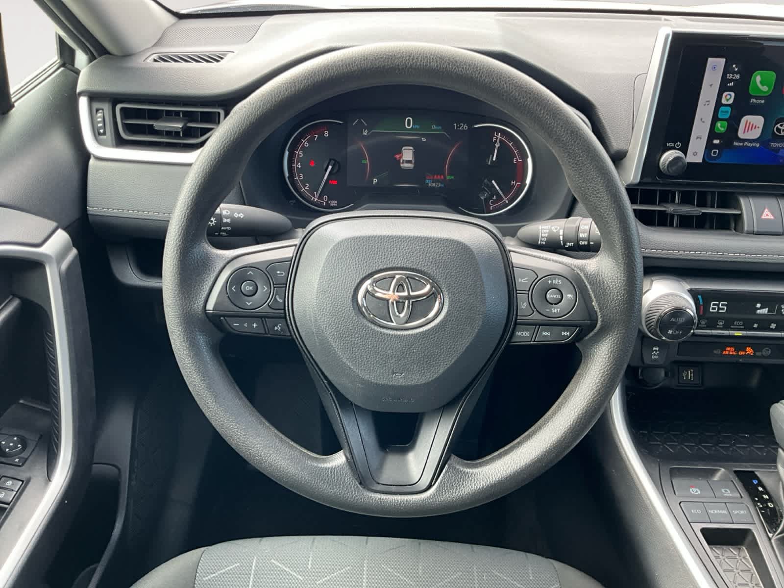 Used 2025 Toyota RAV4 XLE FWD image 16