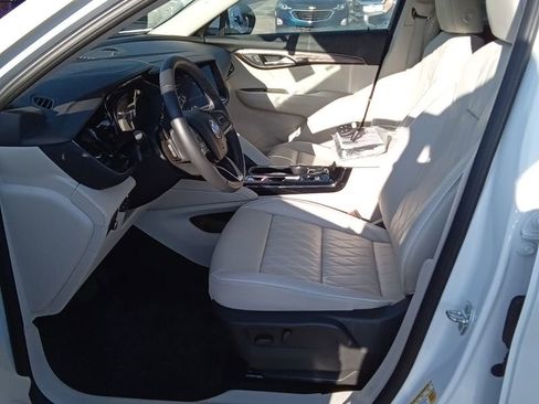 Used 2023 Buick Envision Avenir image 4