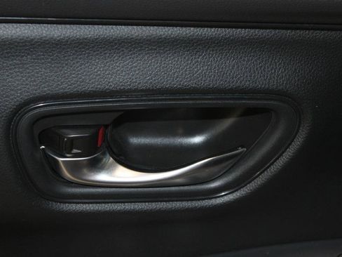 Used 2024 Honda HR-V EX-L image 8