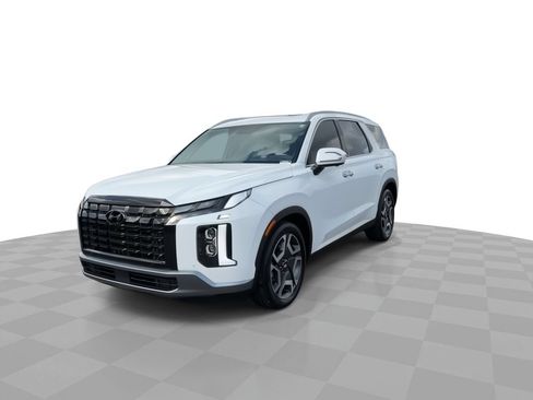 Used 2024 Hyundai Palisade Limited AWD/4WD image 3