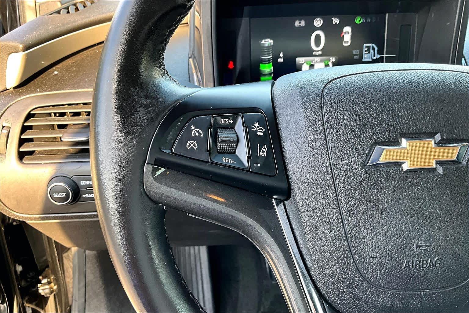 Used 2014 Chevrolet Volt w/ Enhanced Safety Package 2 FWD image 24