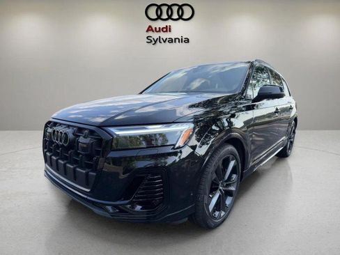 Used 2025 Audi Q7 3.0T Premium Plus w/ Premium Plus Package AWD/4WD image 3