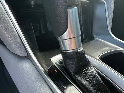 Used 2019 Honda Accord LX image 19