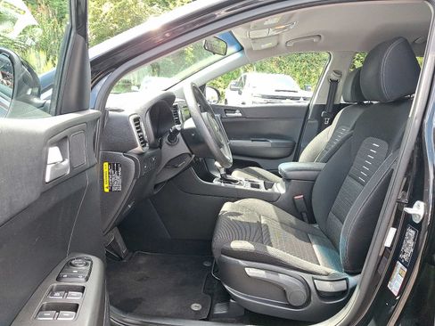 Used 2018 Kia Sportage LX AWD/4WD image 13