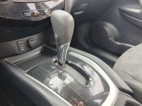 Used 2016 Nissan Rogue S image 11